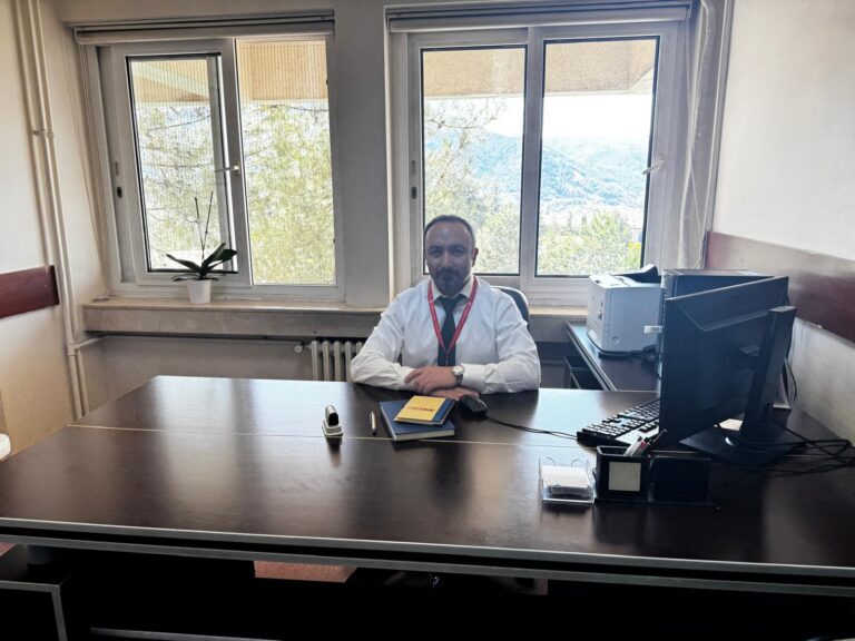Kutlama; Sn. Uzm. Dr. Sinan Önder